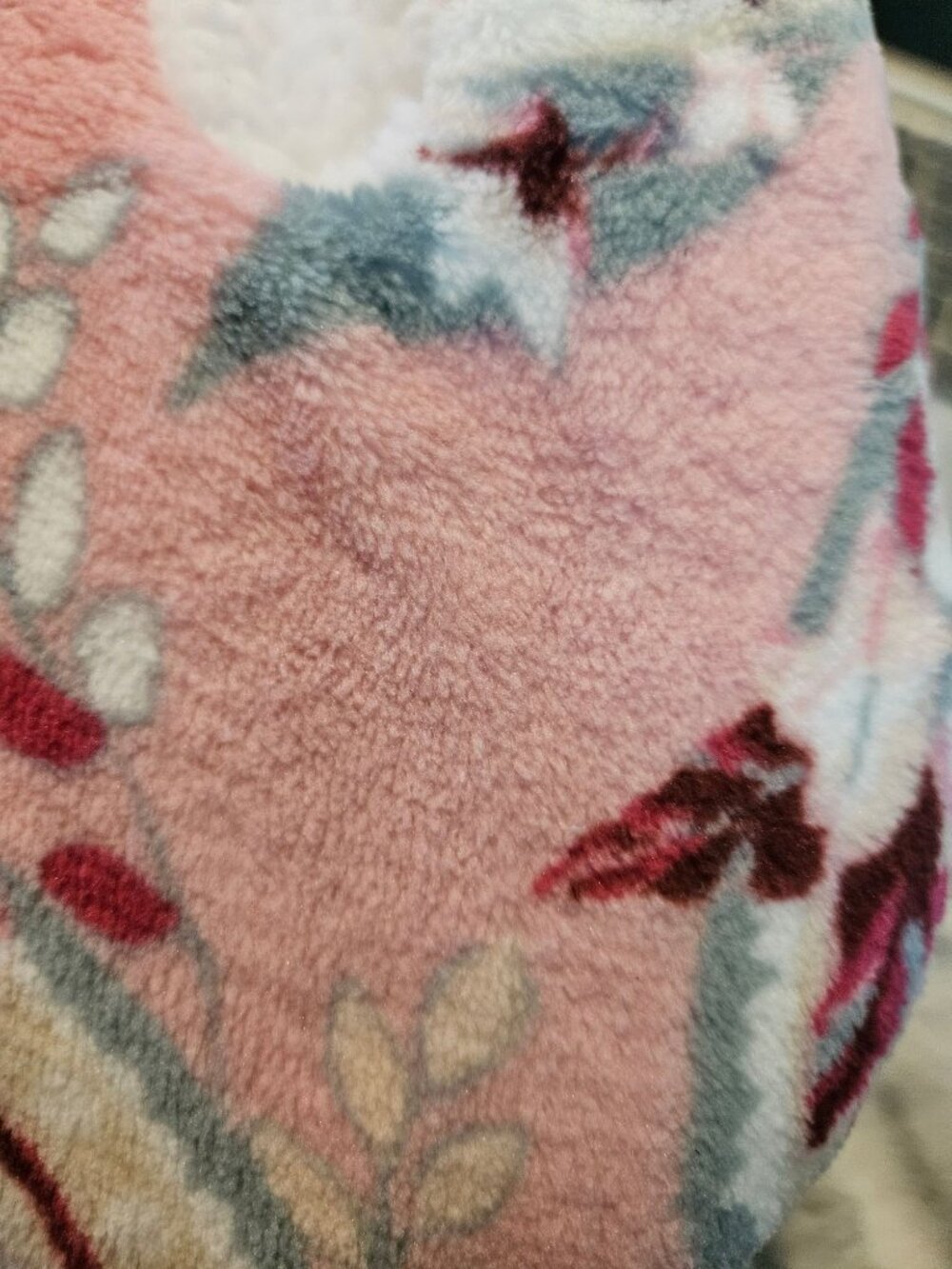 Vera Bradley Cozy Life Slippers Botanical Paisley Pink Women Size M- 7-8 - Picture 6 of 6